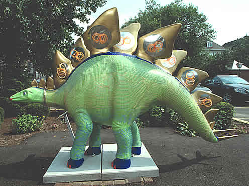 picture of the Steppin' Out in the 'Burgh dinosaur